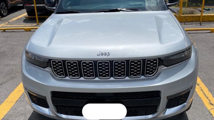 Jeep Grand Cherokee L Summit 5.7/V8 7 pasaj, Qcp 4×4, año modelo 2023, 18,500