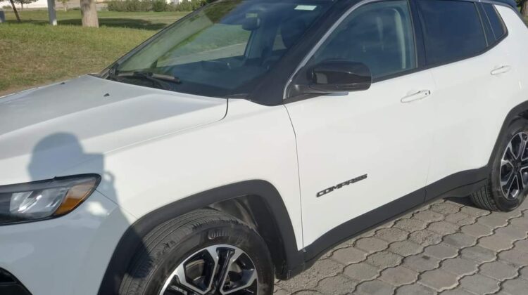 Jeep Compass 2.4 Limited 4×2 At, año modelo 2022, 12,000 km