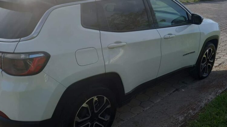 Jeep Compass 2.4 Limited 4×2 At, año modelo 2022, 12,000 km