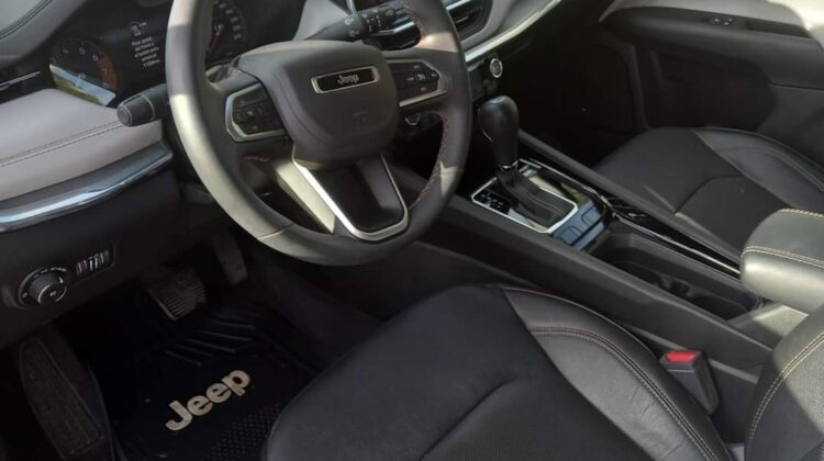 Jeep Compass 2.4 Limited 4×2 At, año modelo 2022, 12,000 km