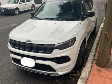 Jeep Compass High Altitude, año modelo 2022, 22,000 Km